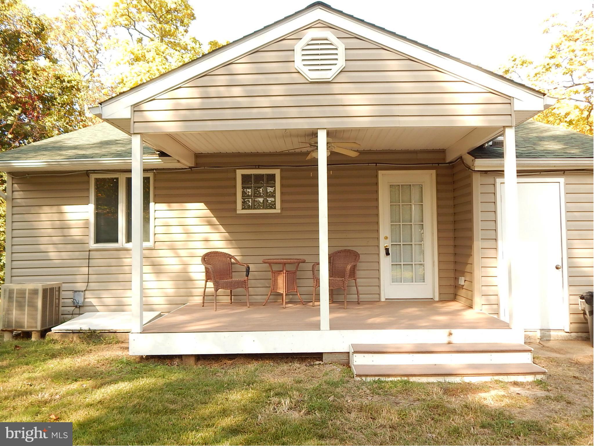 PASADENA MANOR - Residential