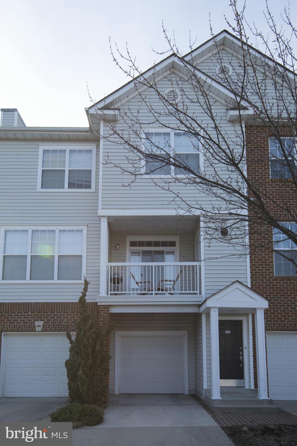 FOX MILL STATION - Residential