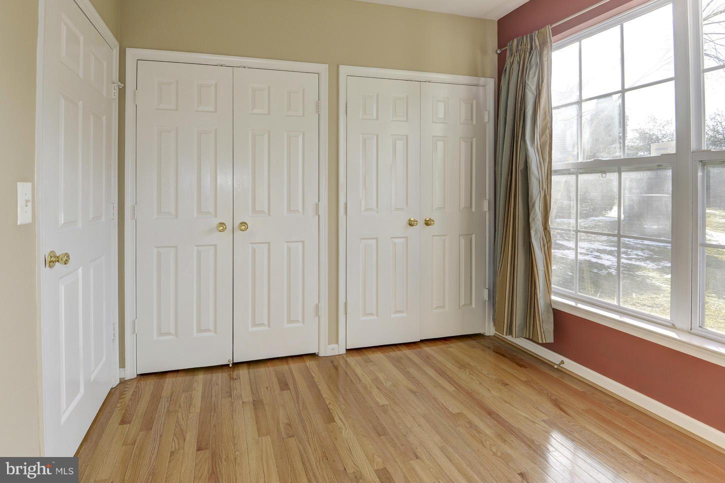 FOX MILL STATION - Residential