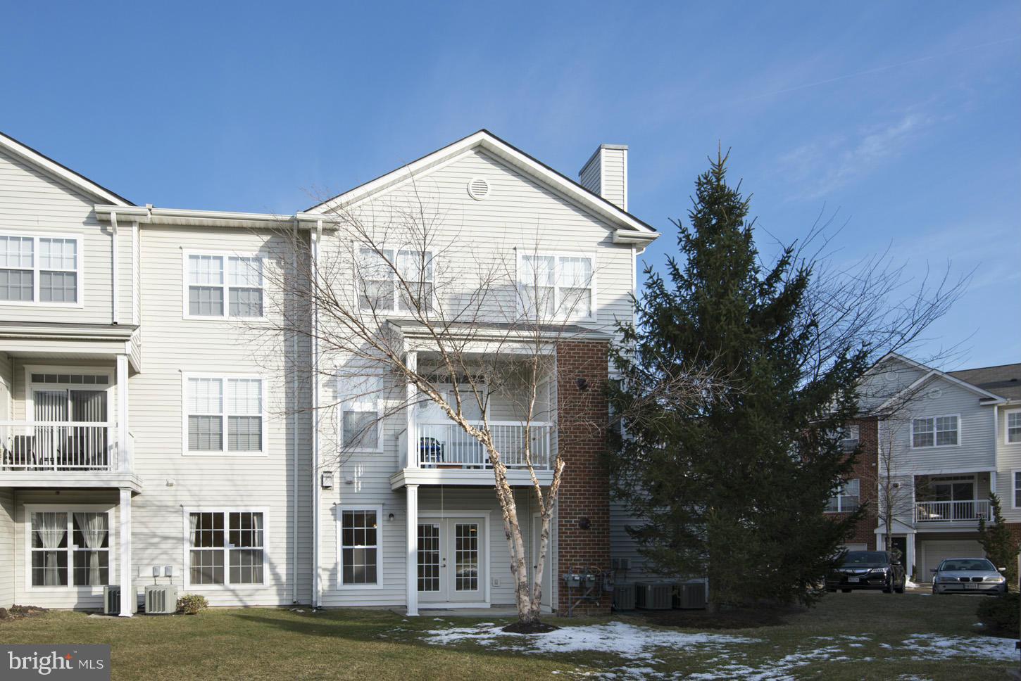 FOX MILL STATION - Residential