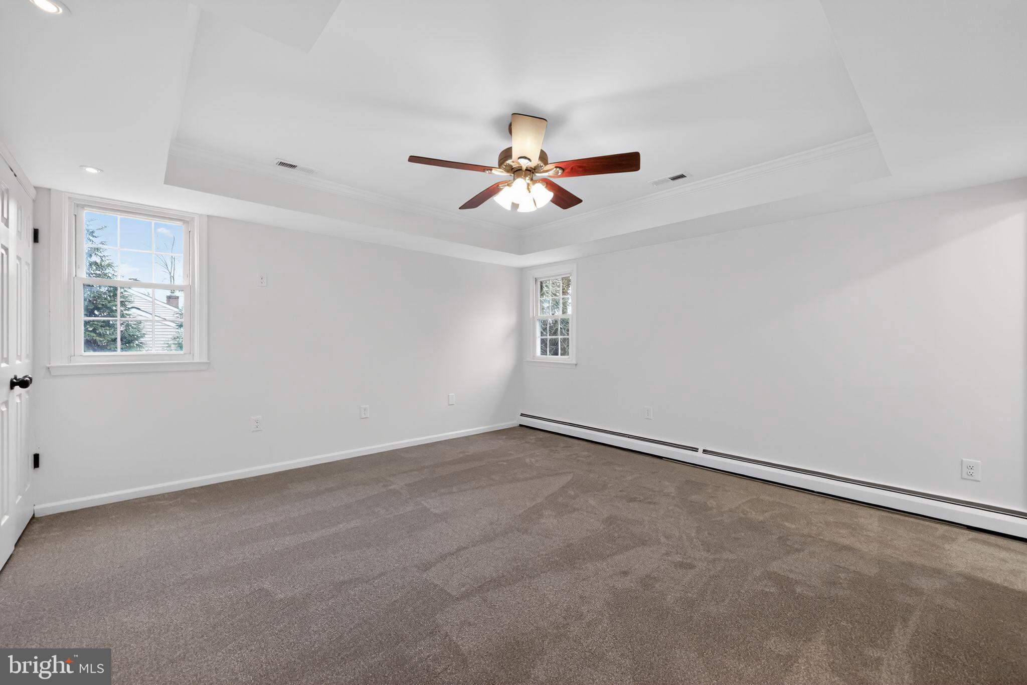 NORTHAMPTON HILLS - Residential