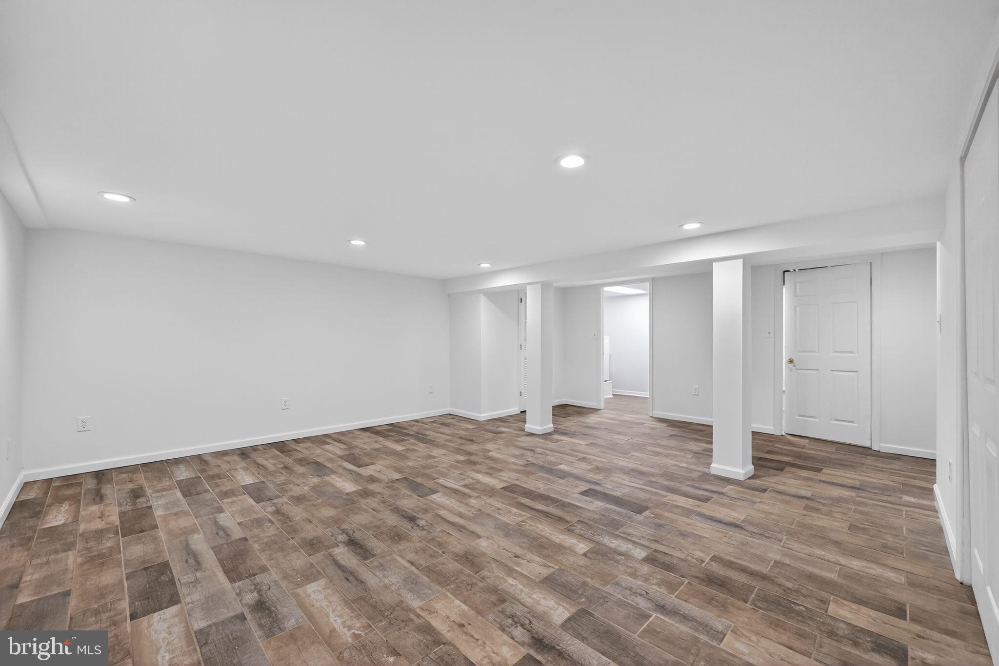 NORTHAMPTON HILLS - Residential