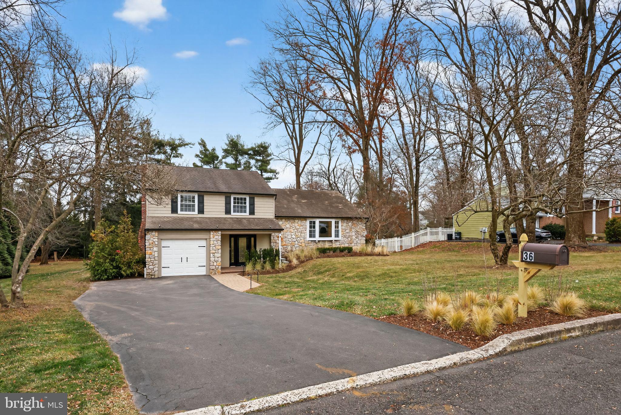 NORTHAMPTON HILLS - Residential