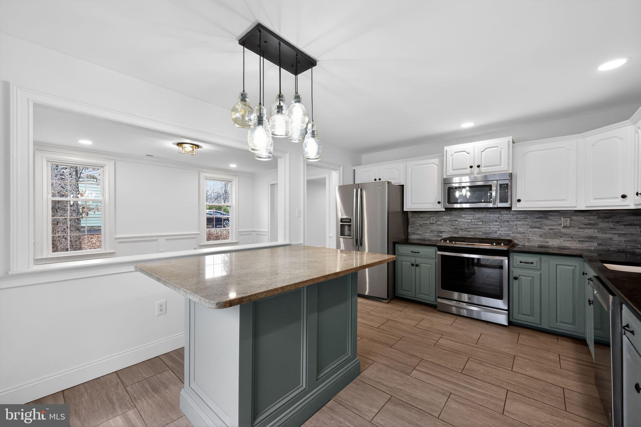 NORTHAMPTON HILLS - Residential