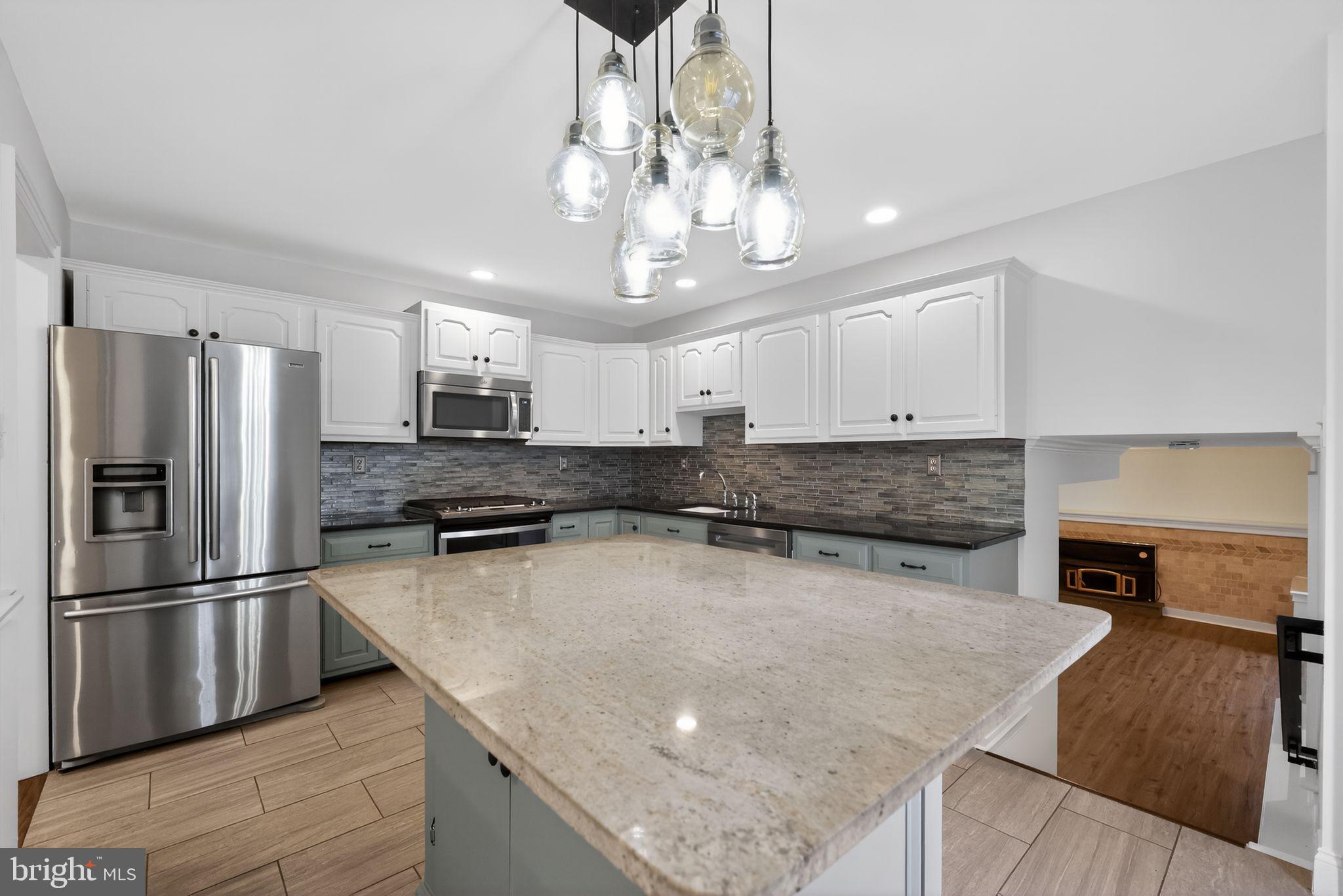 NORTHAMPTON HILLS - Residential