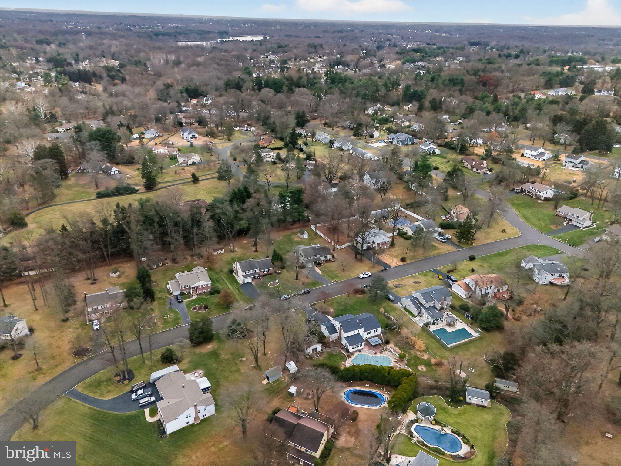 NORTHAMPTON HILLS - Residential