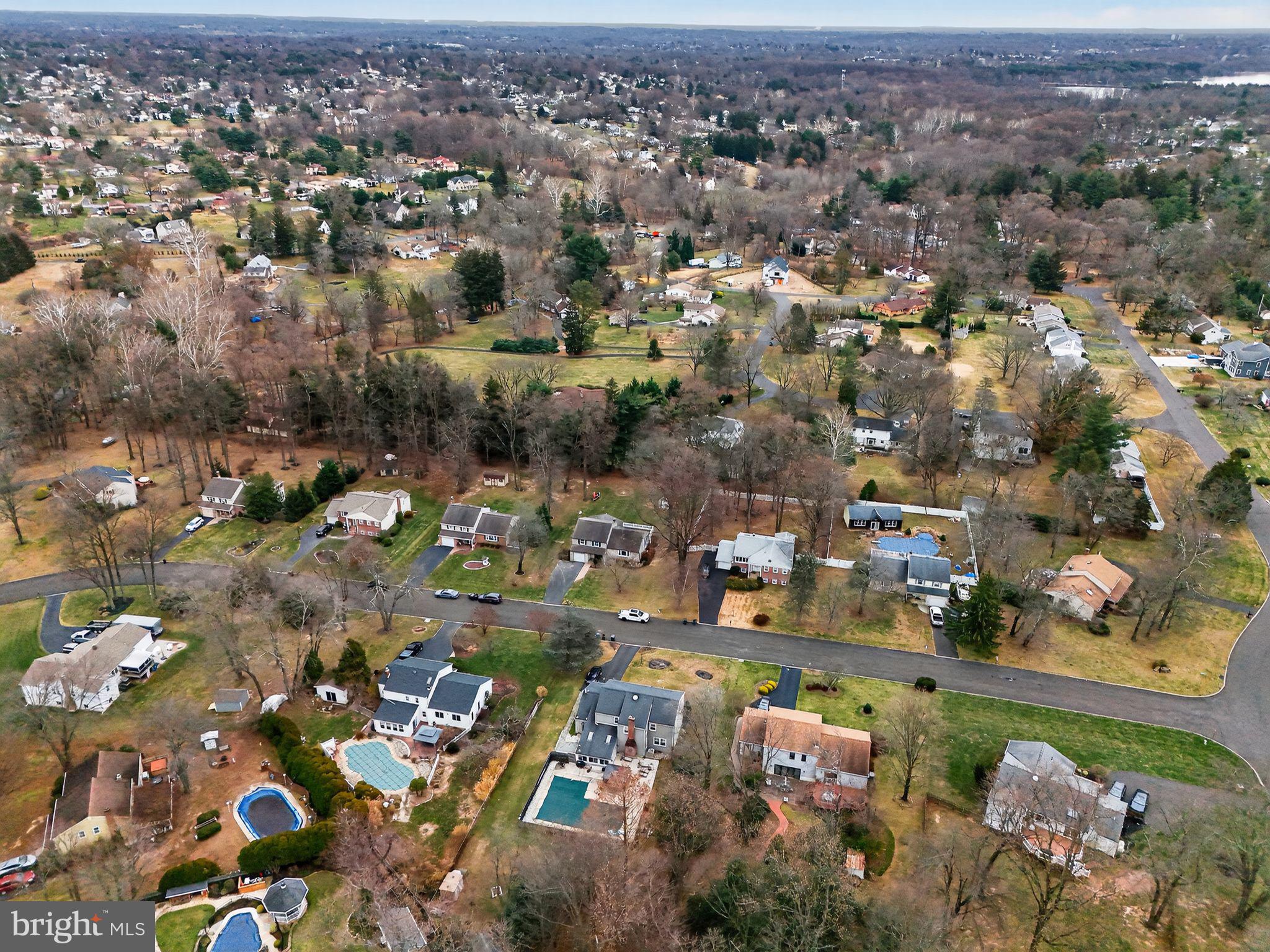 NORTHAMPTON HILLS - Residential