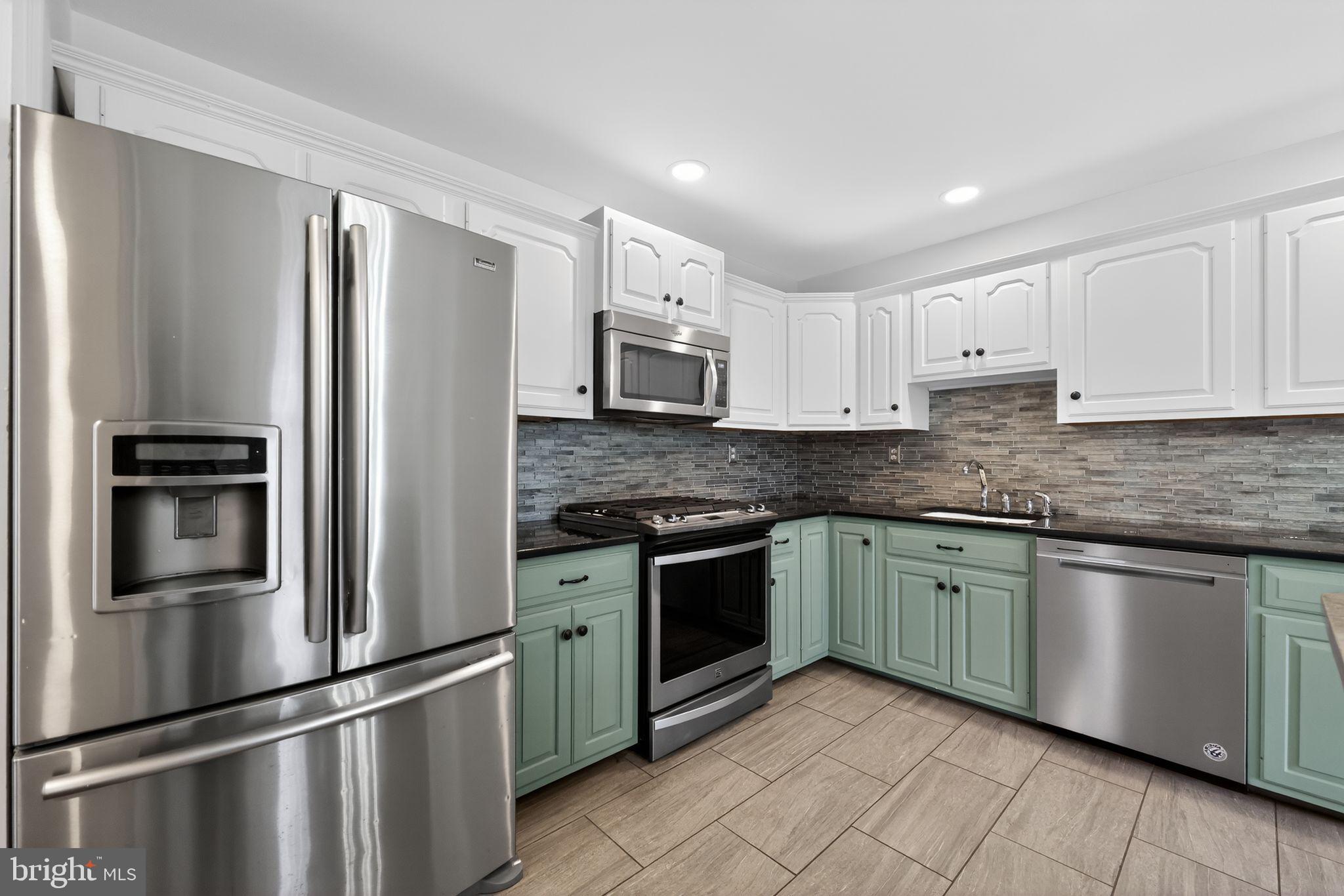 NORTHAMPTON HILLS - Residential