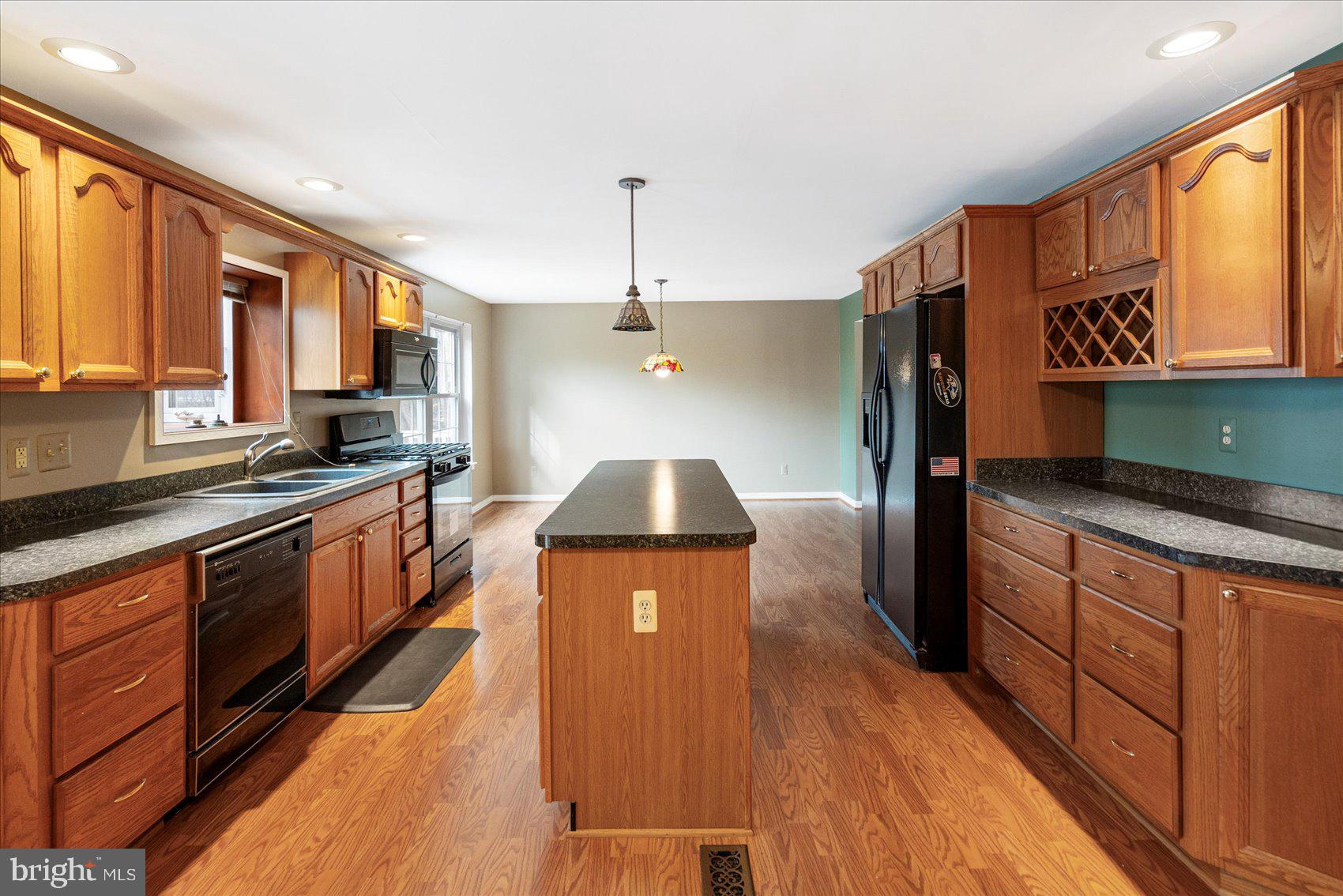 PERRYVALE - Residential