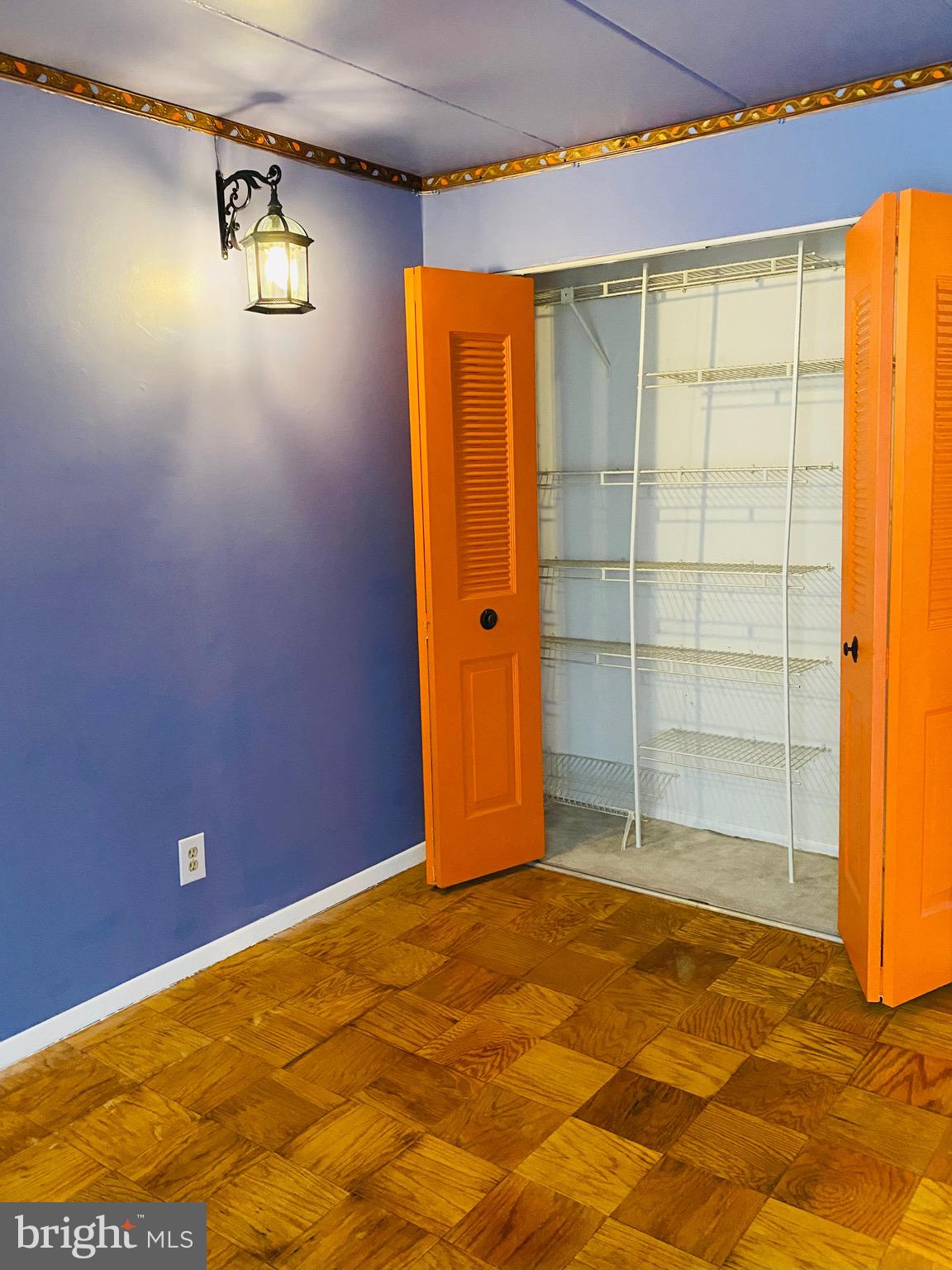 HUNTINGTON CLUB - Residential