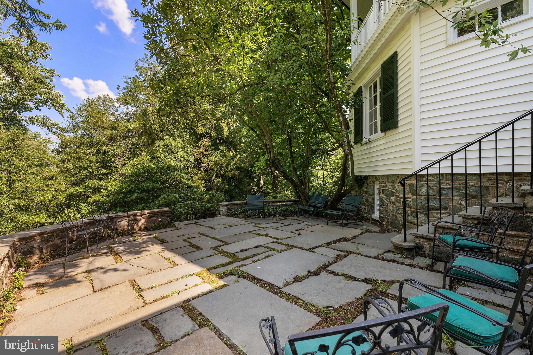 RUXTON - Residential