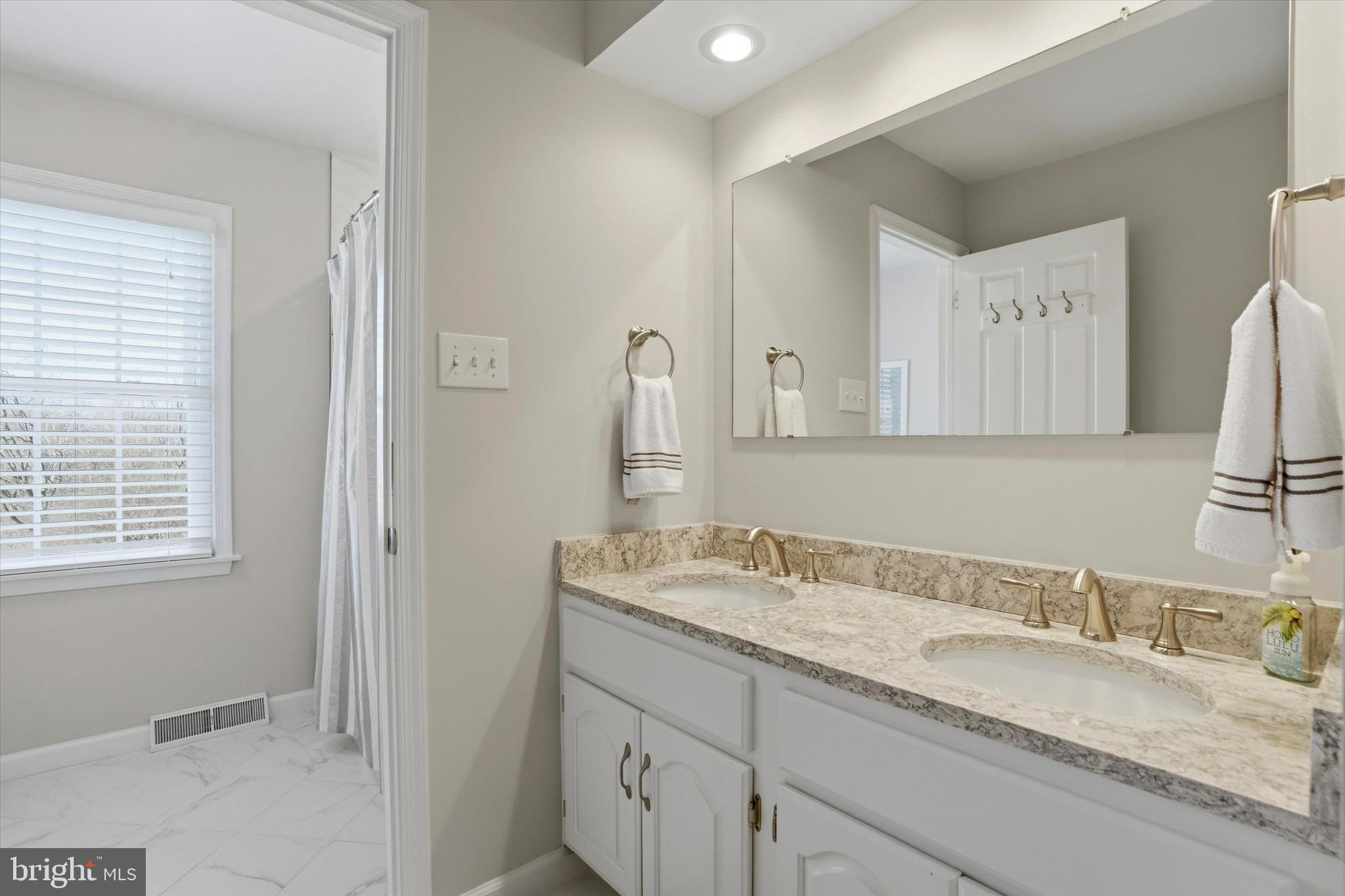 CHESTERBROOK - Residential