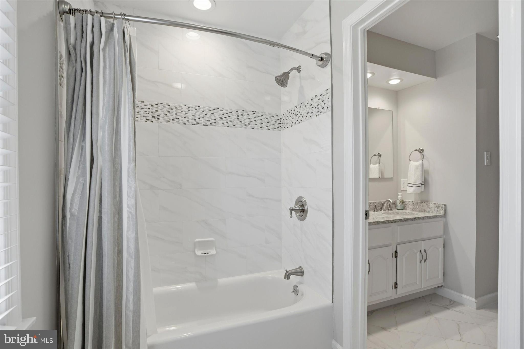 CHESTERBROOK - Residential