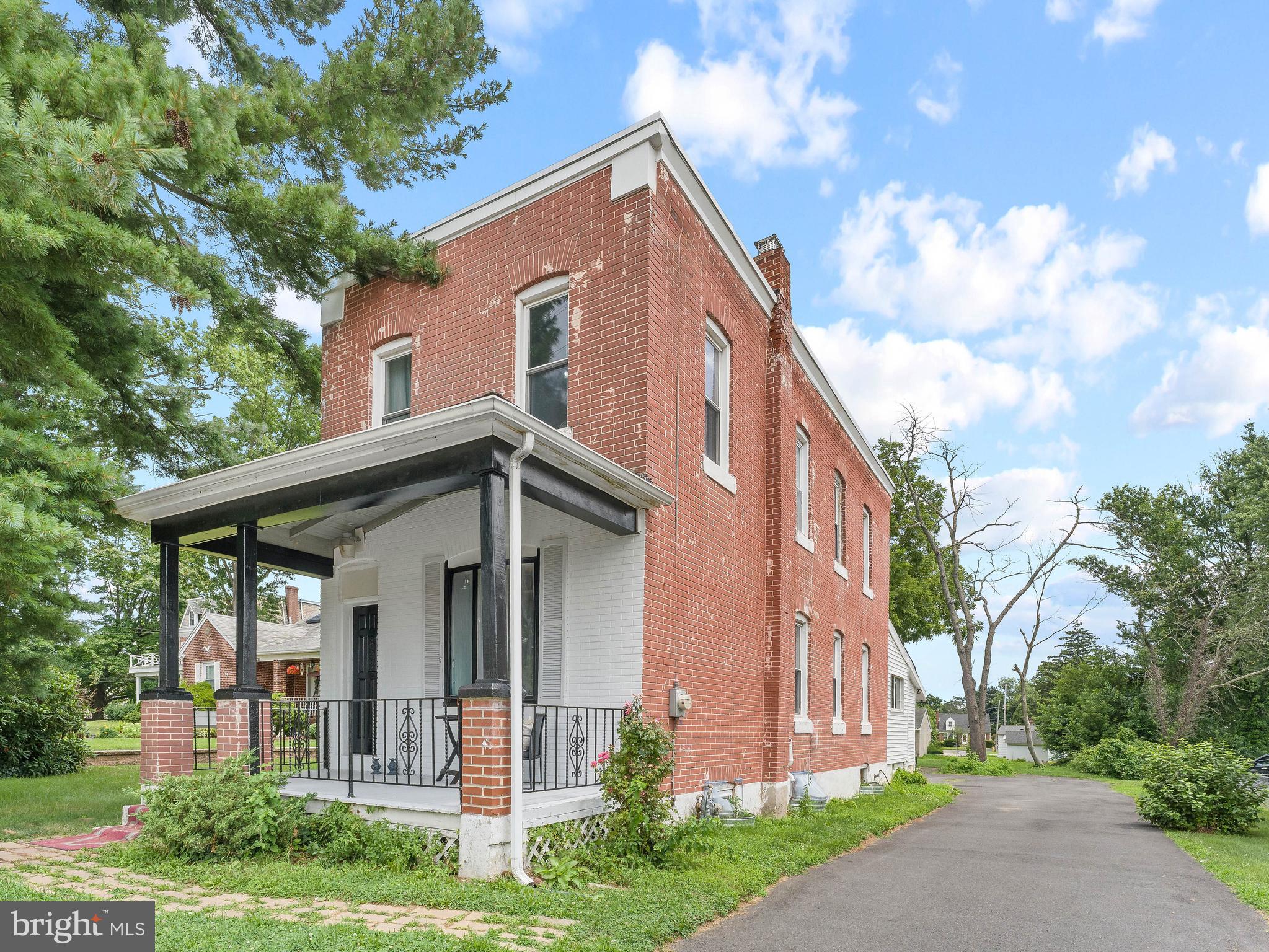 209 UPLAND ROAD