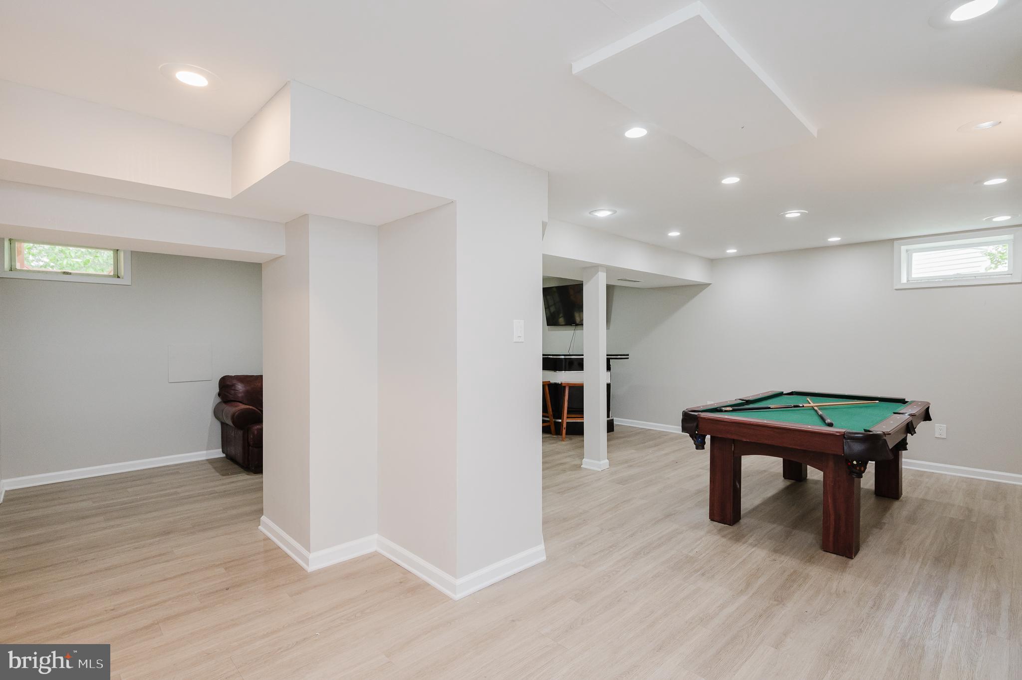 BROADVIEW - Residential