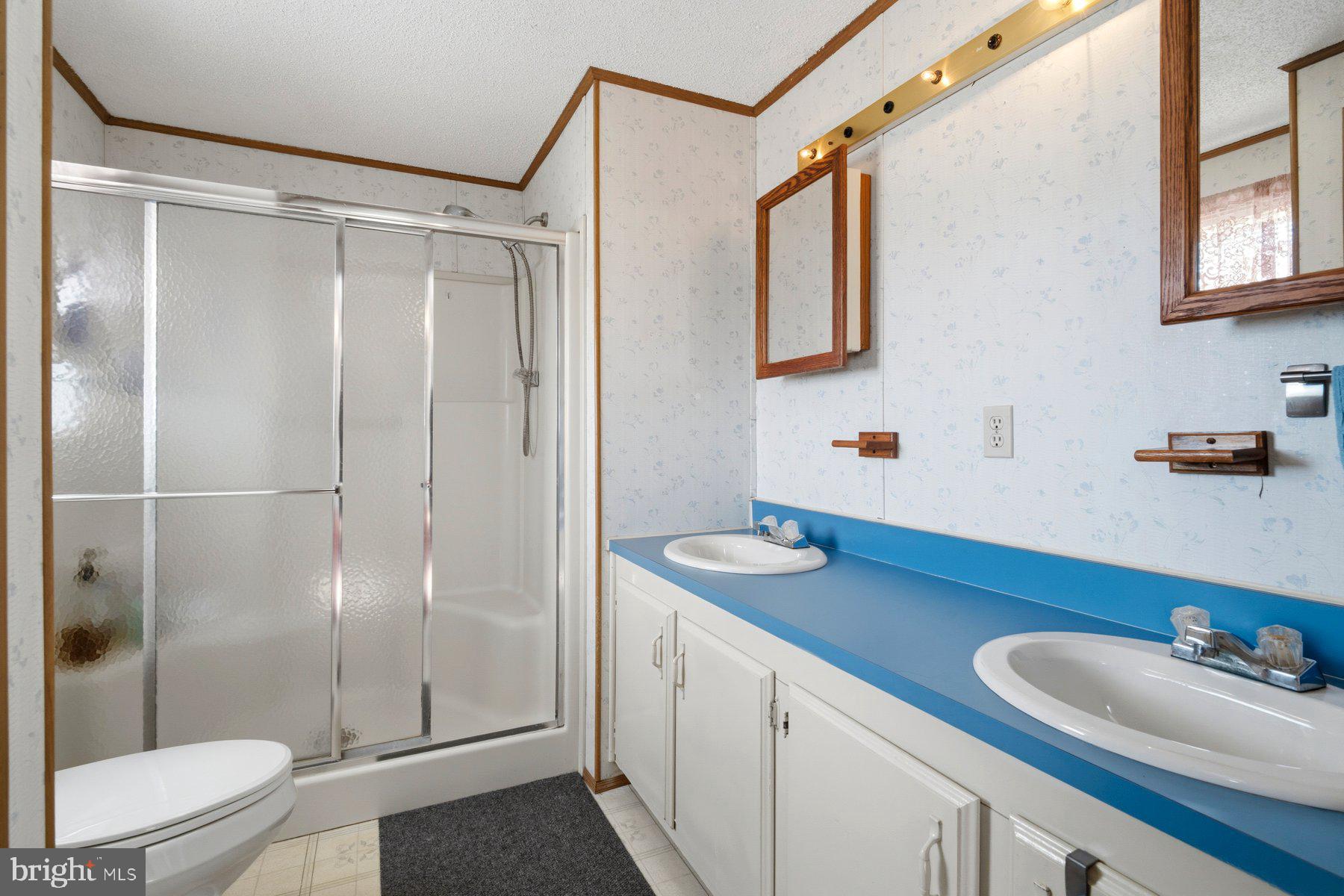 CLOVER LANE - Residential