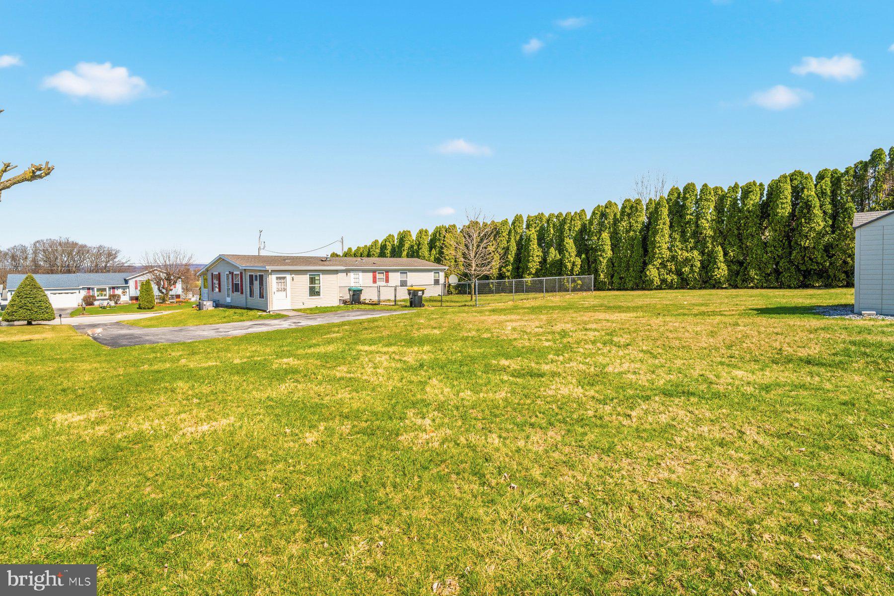 CLOVER LANE - Residential