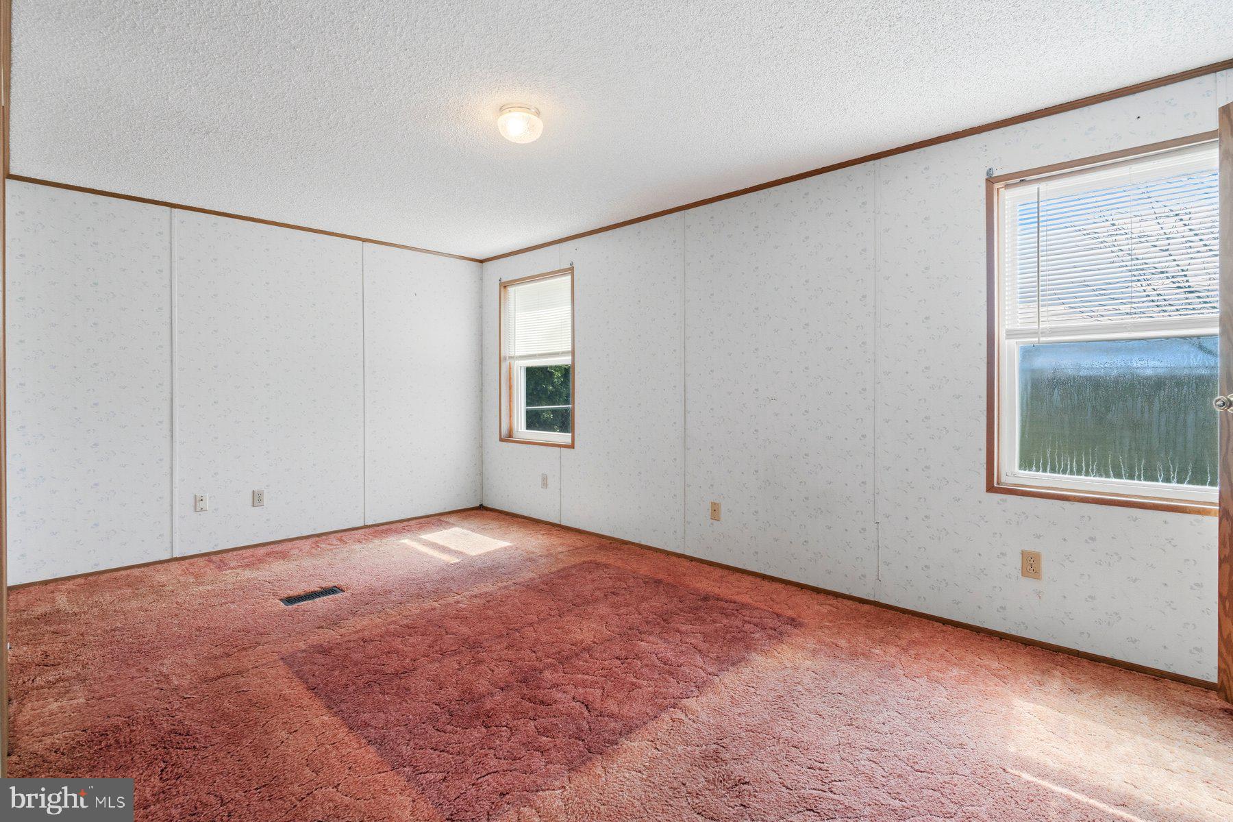 CLOVER LANE - Residential