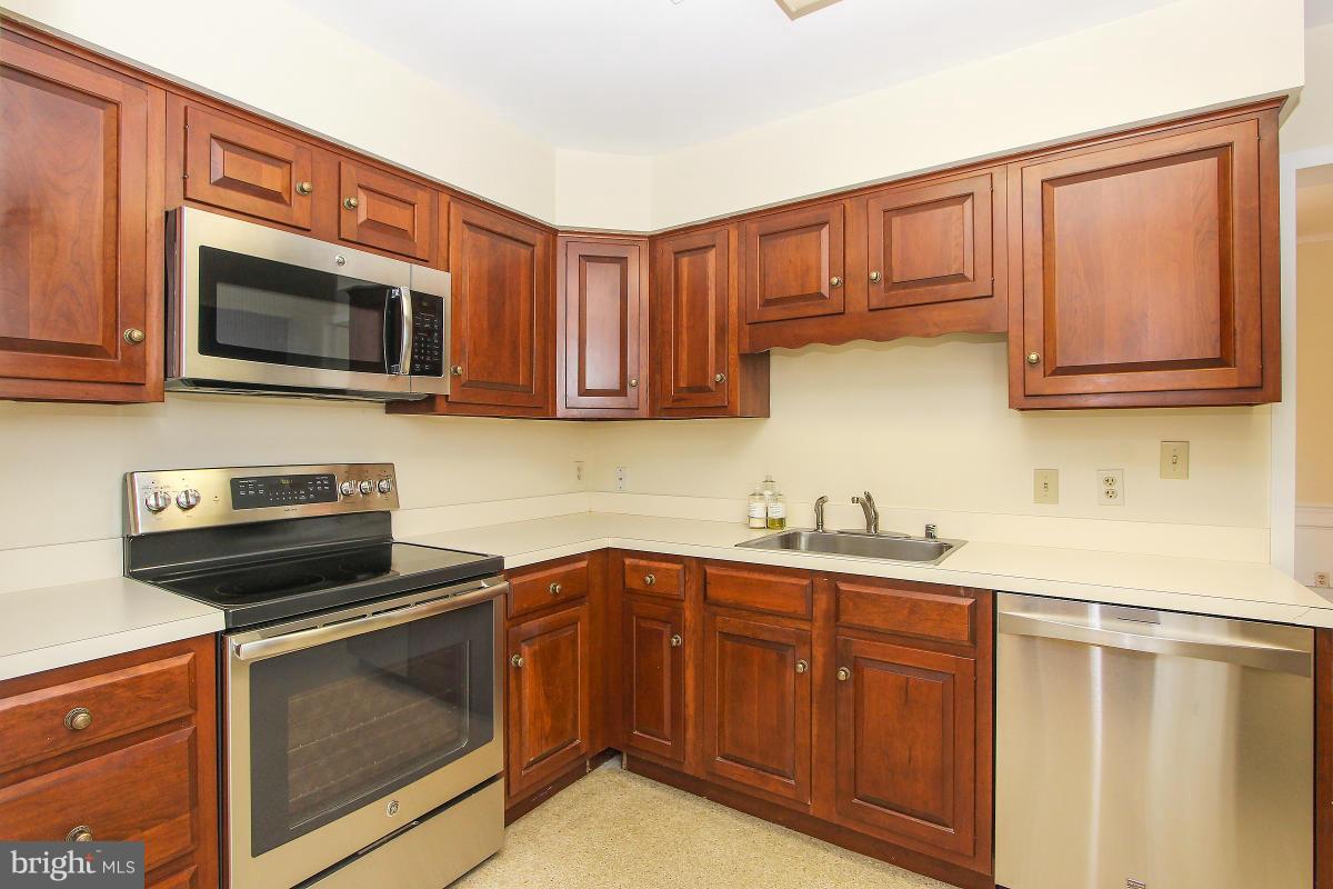 8101 CONN AVE - Residential