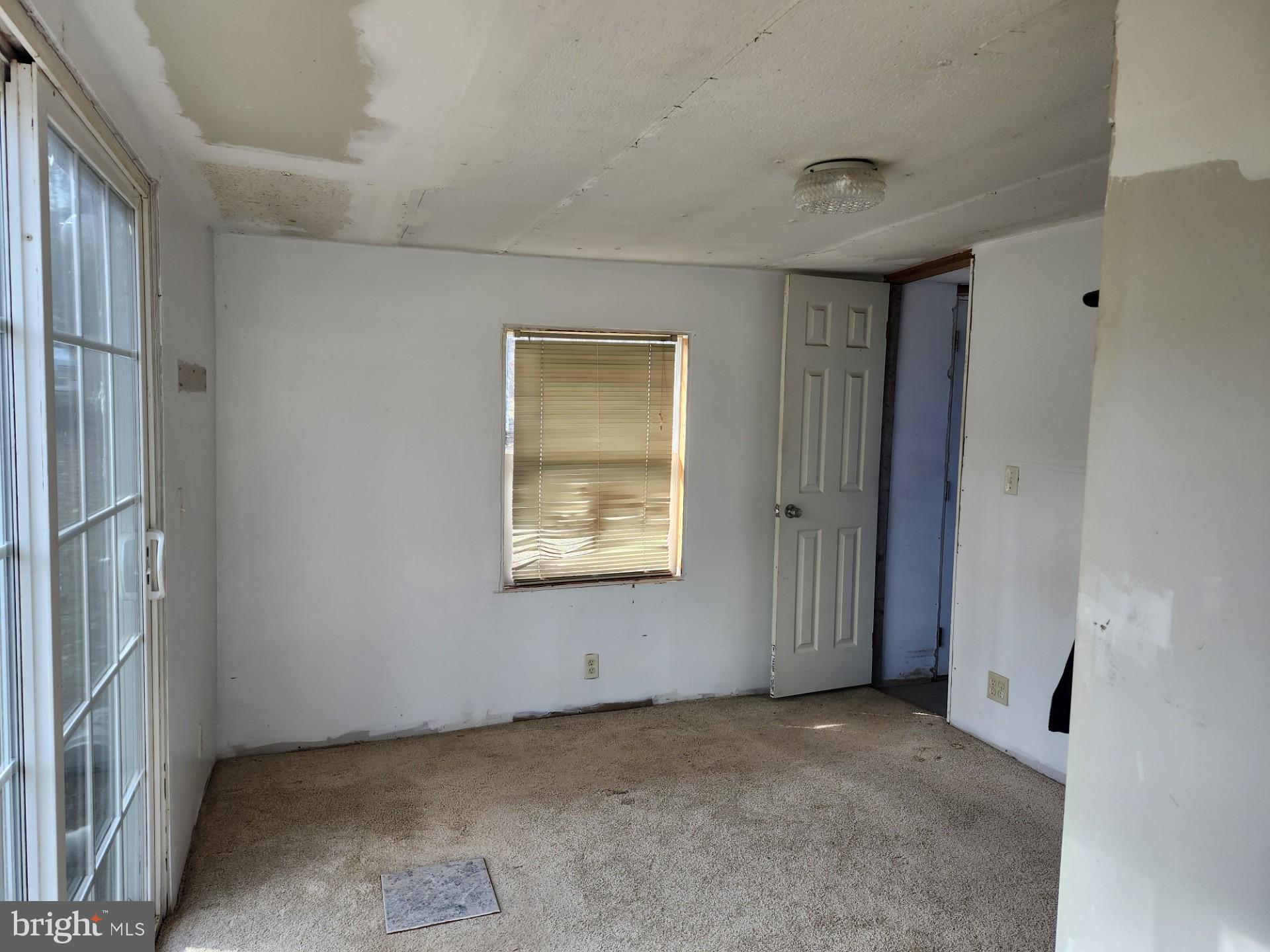 WOODLAND ESTATES - Residential