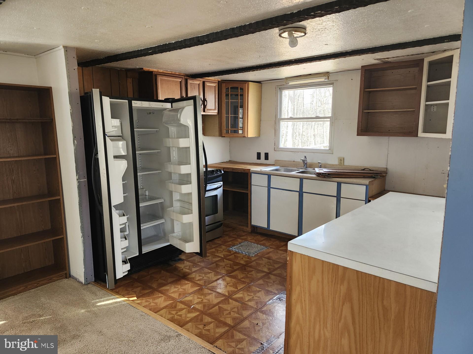 WOODLAND ESTATES - Residential