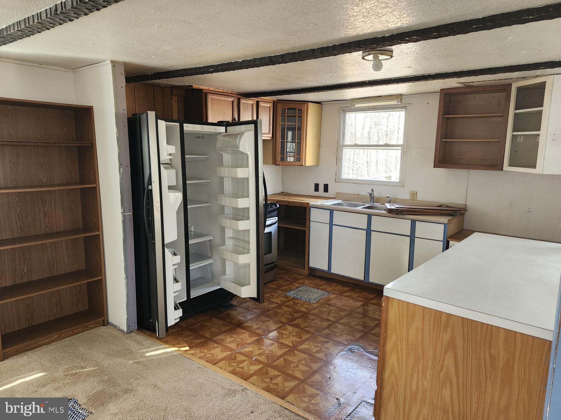 WOODLAND ESTATES - Residential