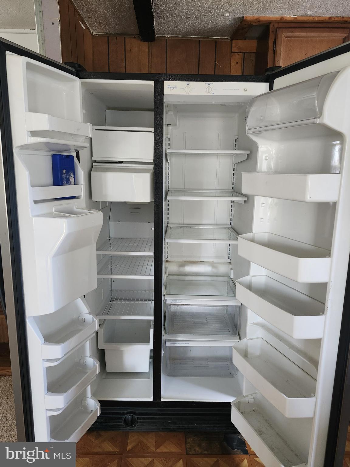 WOODLAND ESTATES - Residential