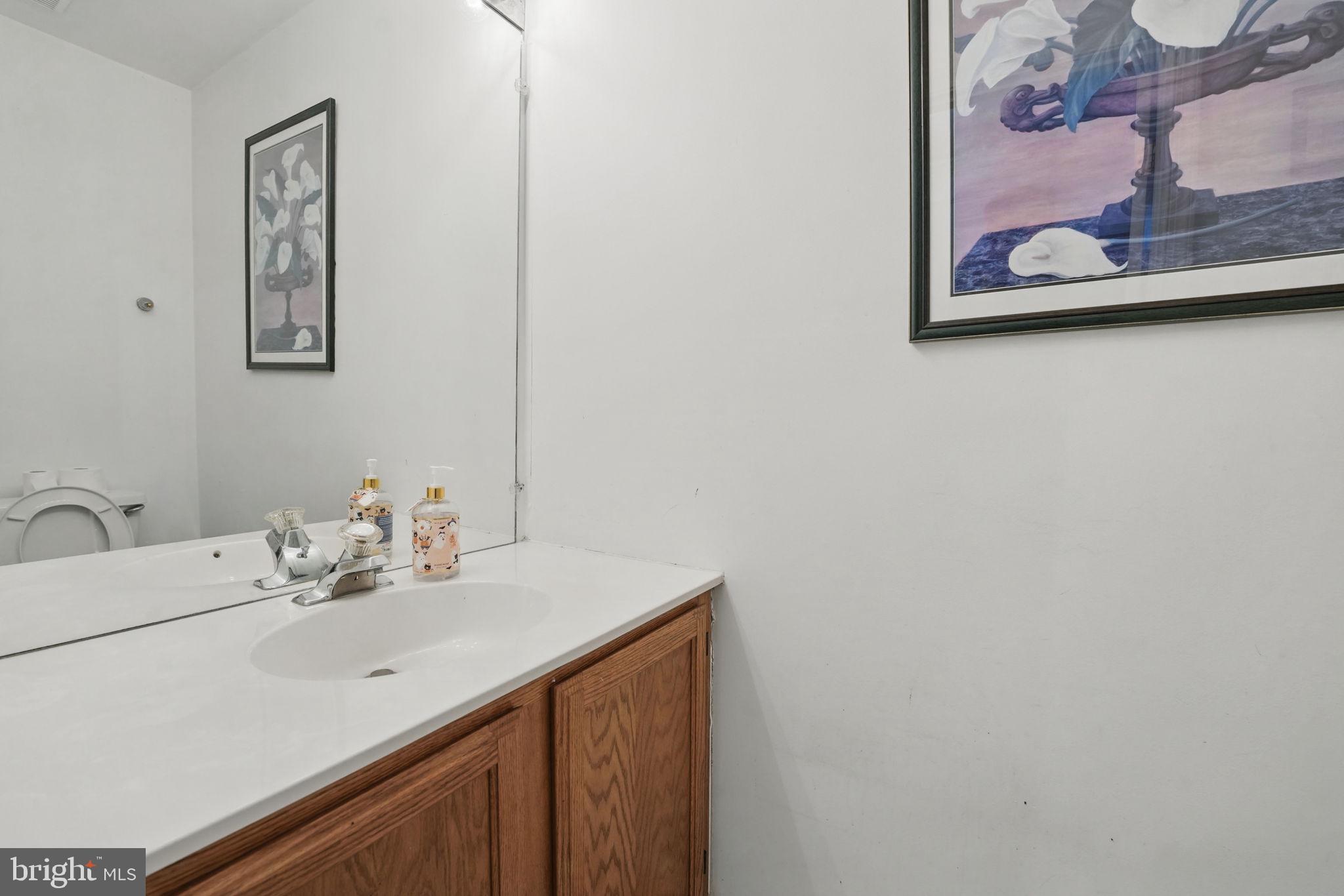 RIVER OAKS - Residential