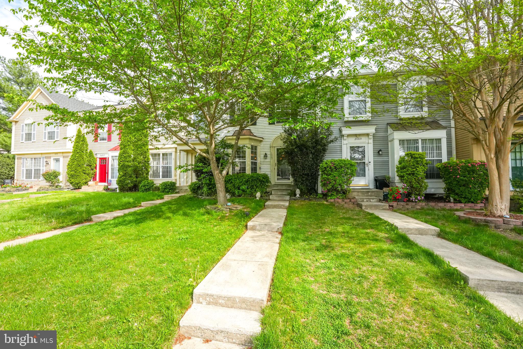 RIVER OAKS - Residential