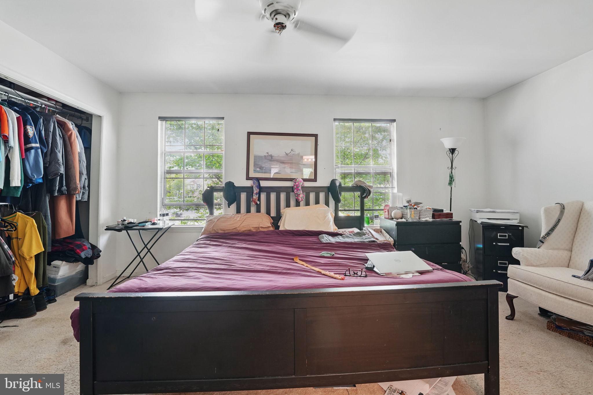 RIVER OAKS - Residential