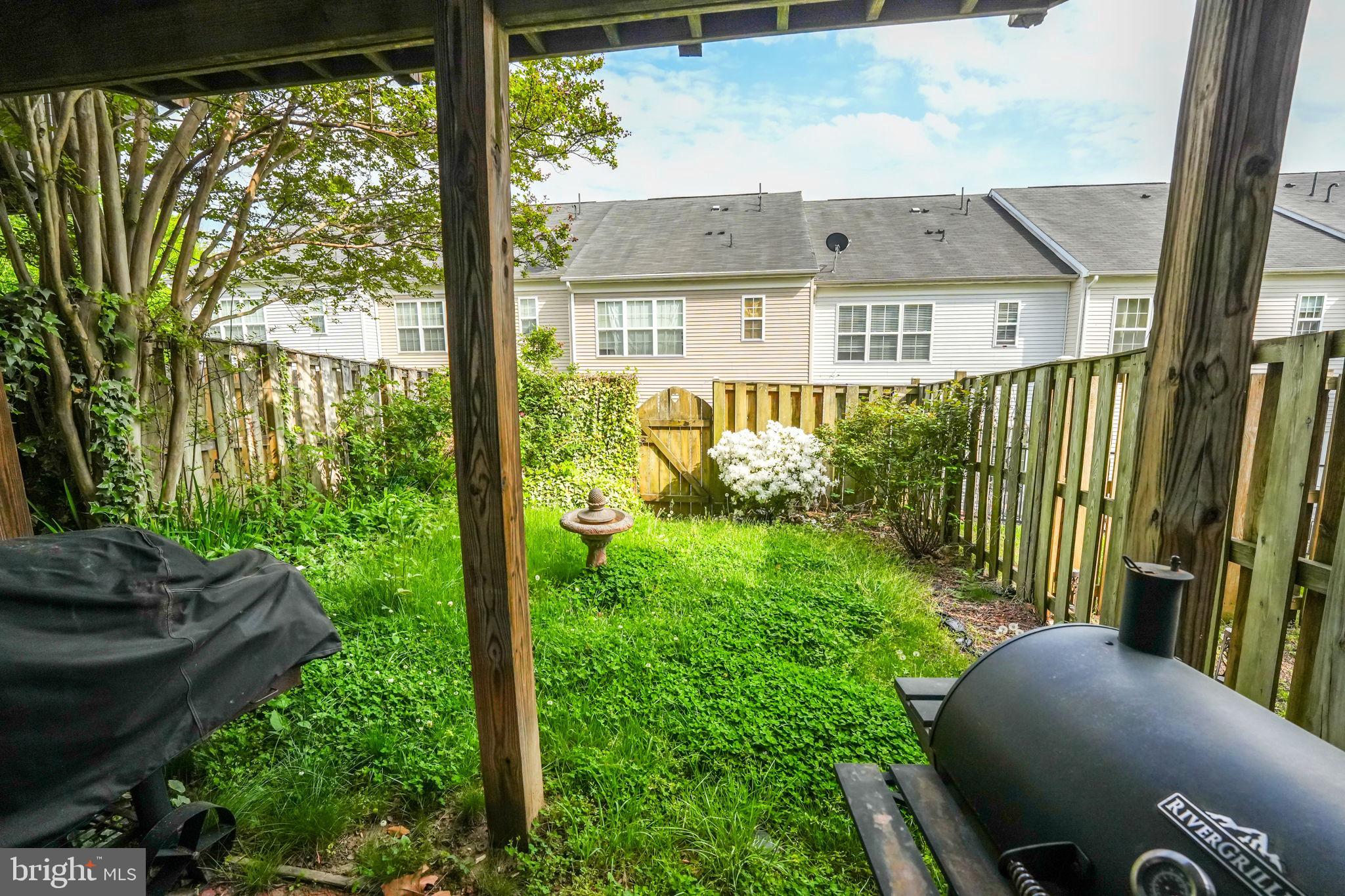 RIVER OAKS - Residential