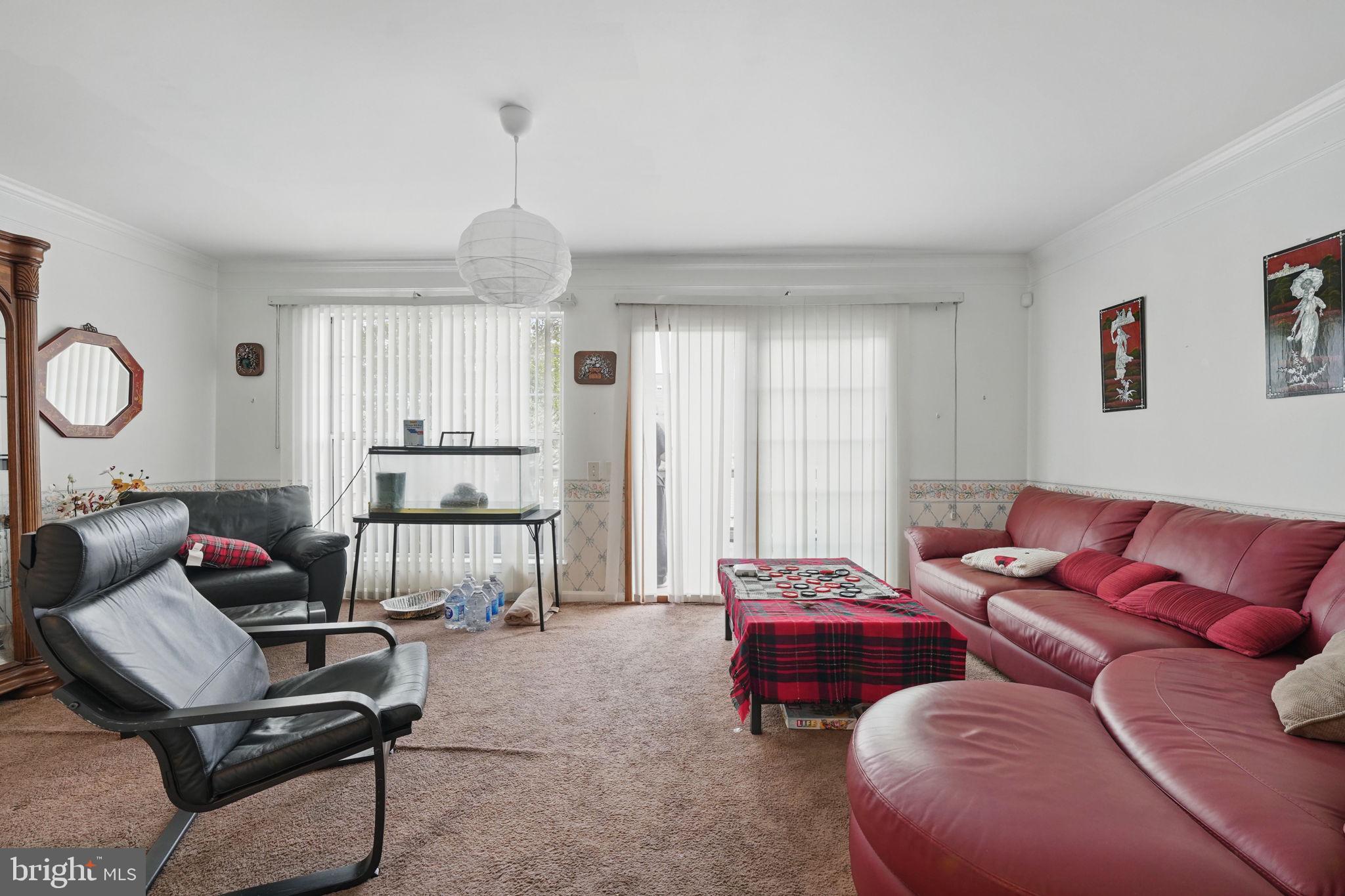 RIVER OAKS - Residential