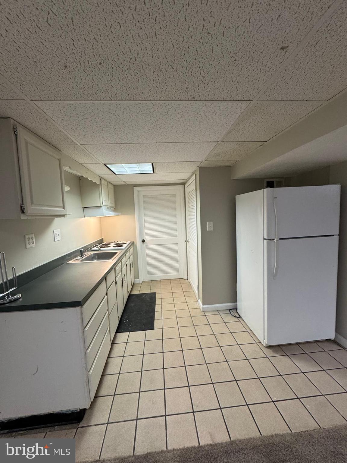 FREETOWN VILLAGE - Residential Lease