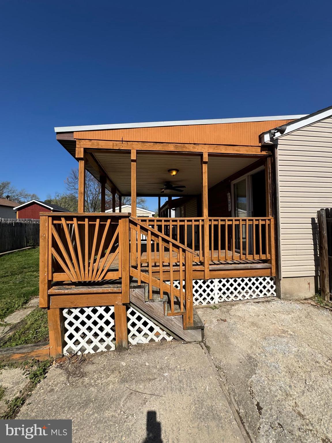 FREETOWN VILLAGE - Residential Lease