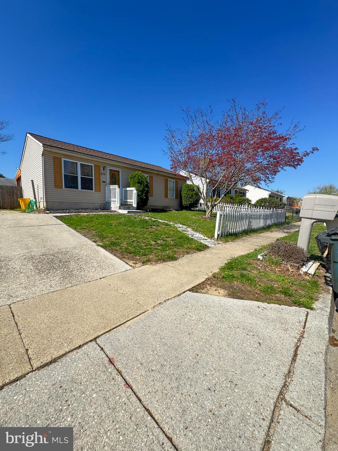 FREETOWN VILLAGE - Residential Lease