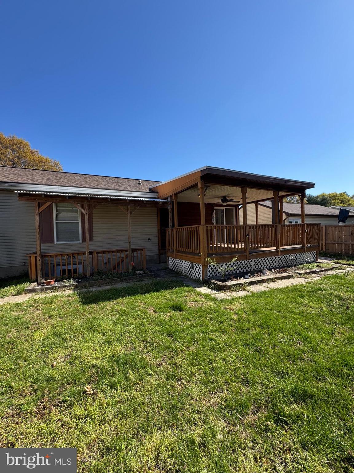 FREETOWN VILLAGE - Residential Lease