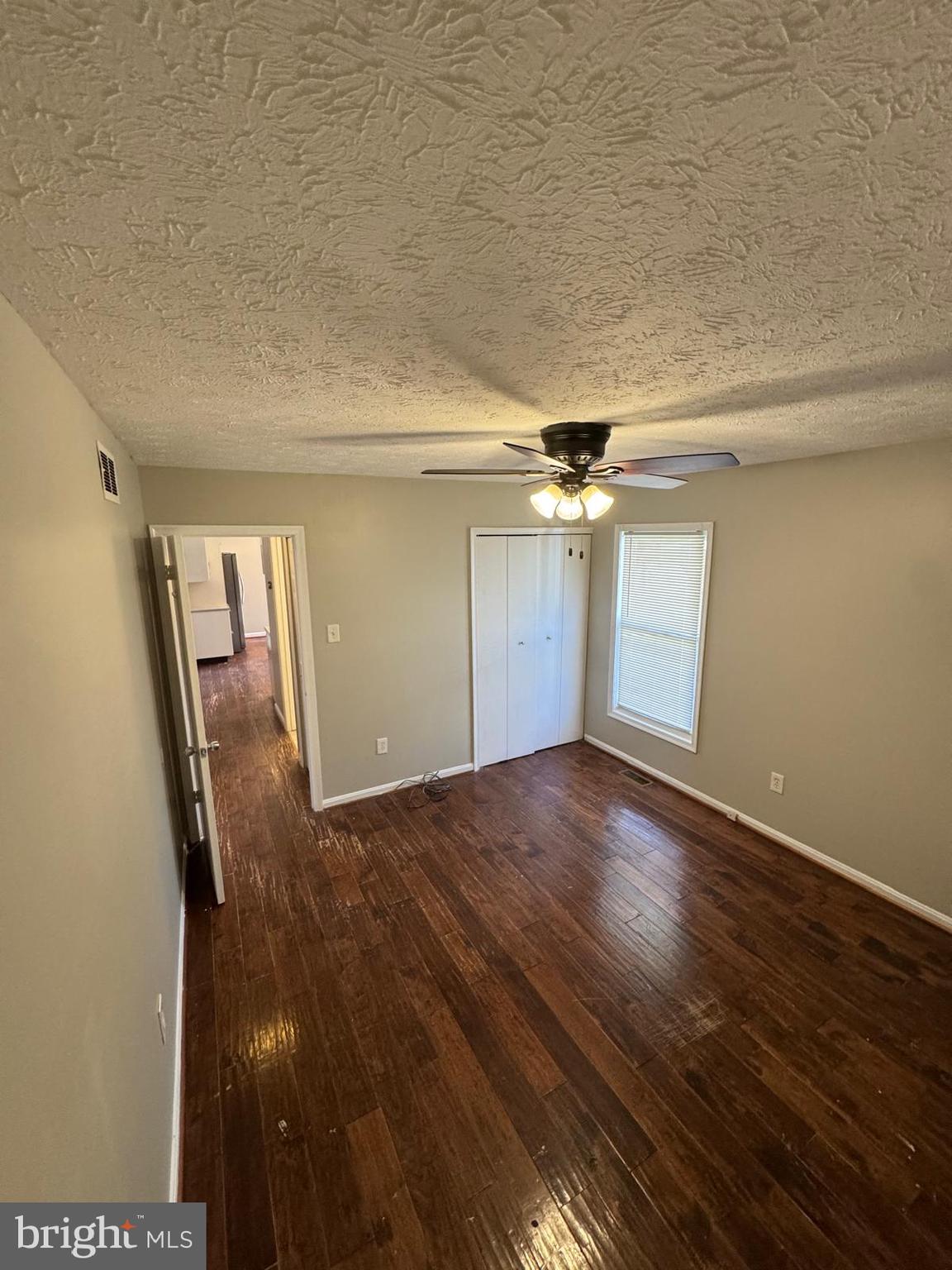 FREETOWN VILLAGE - Residential Lease