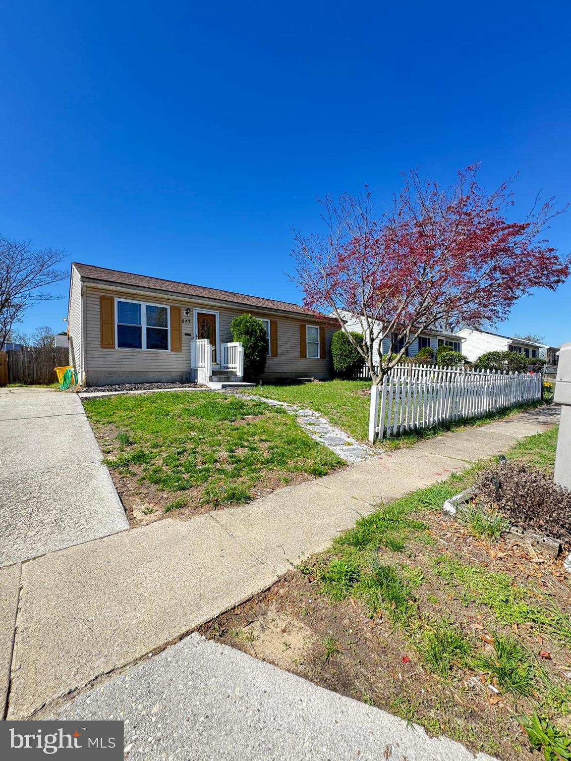 FREETOWN VILLAGE - Residential Lease