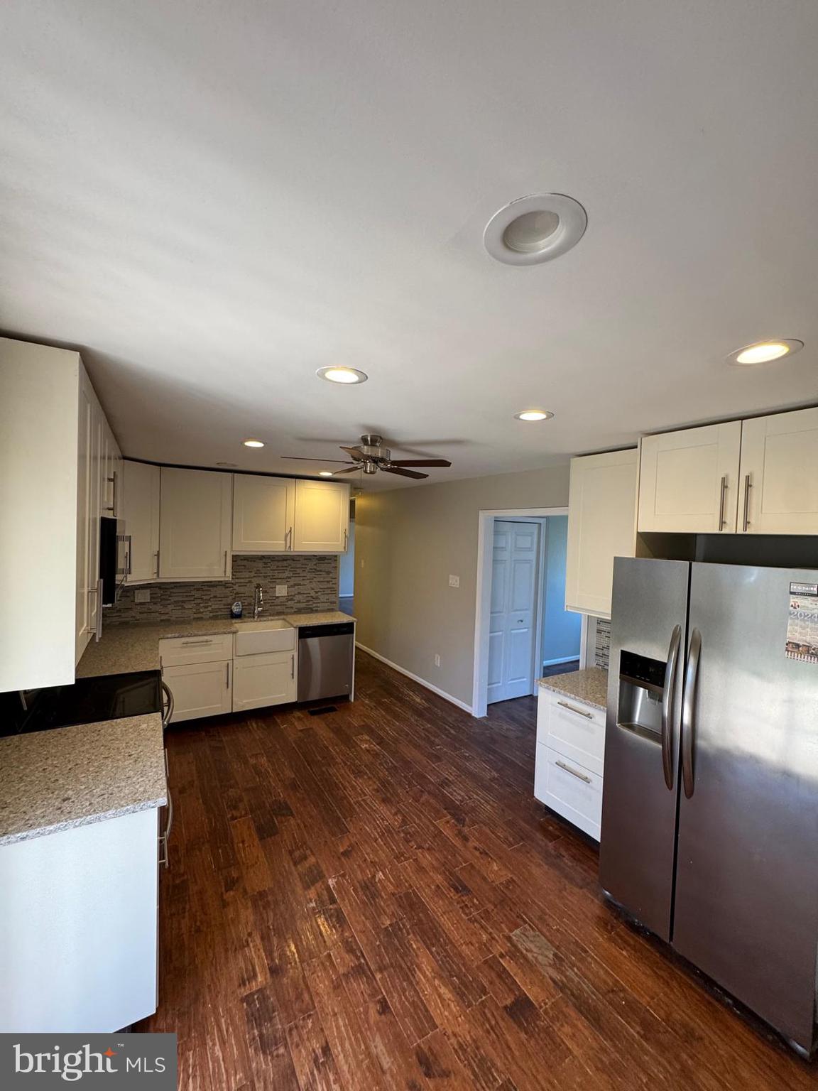 FREETOWN VILLAGE - Residential Lease