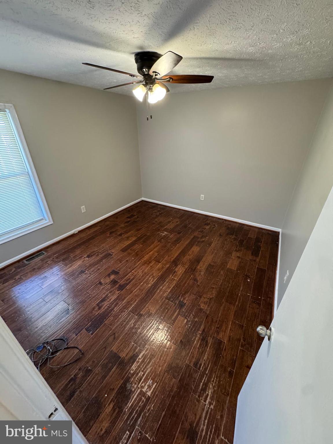 FREETOWN VILLAGE - Residential Lease