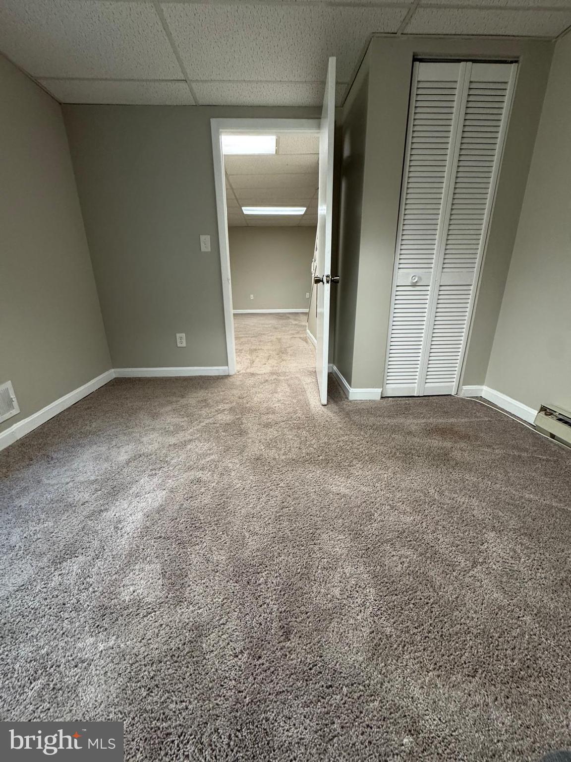 FREETOWN VILLAGE - Residential Lease