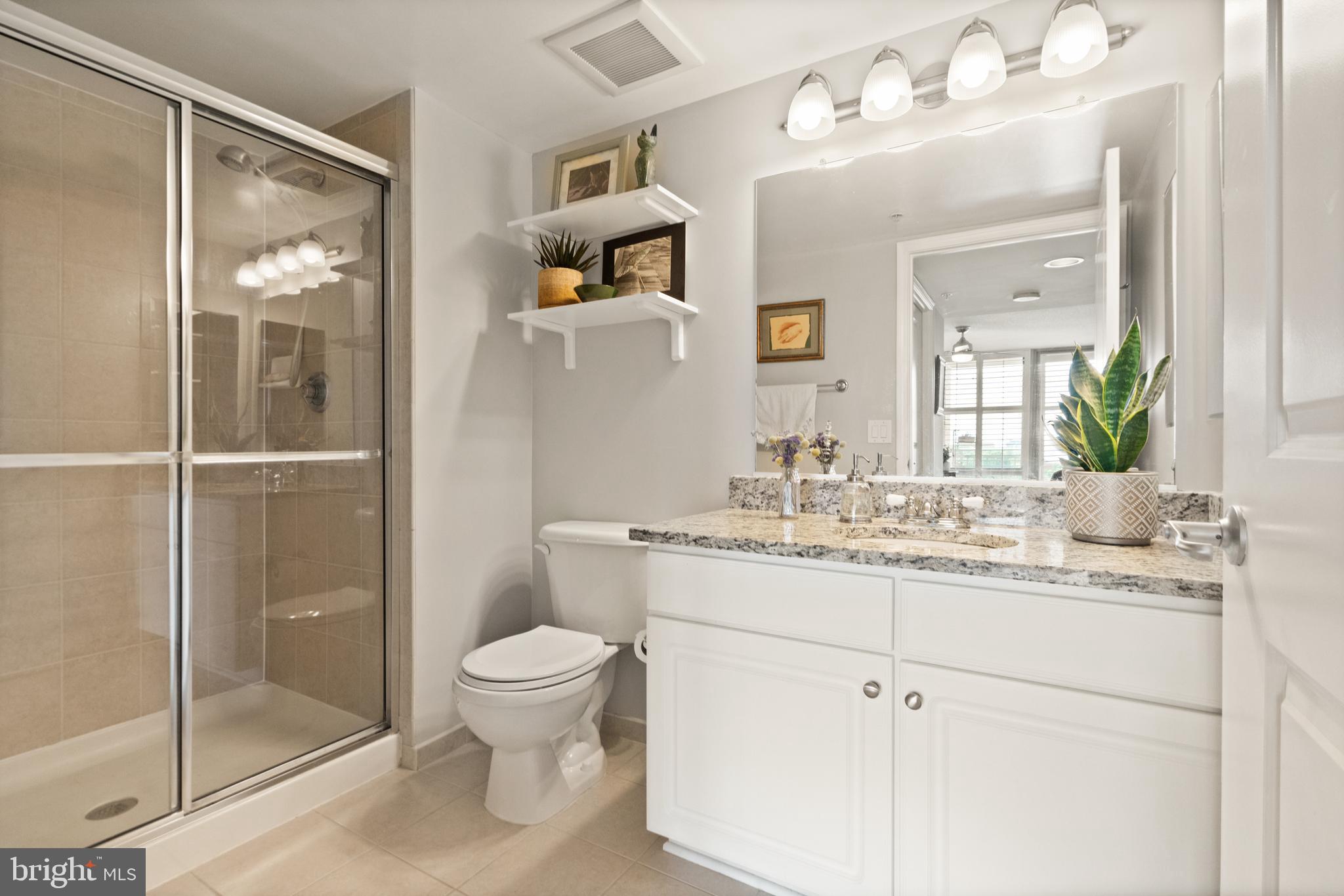 CARLTON HOUSE - Residential