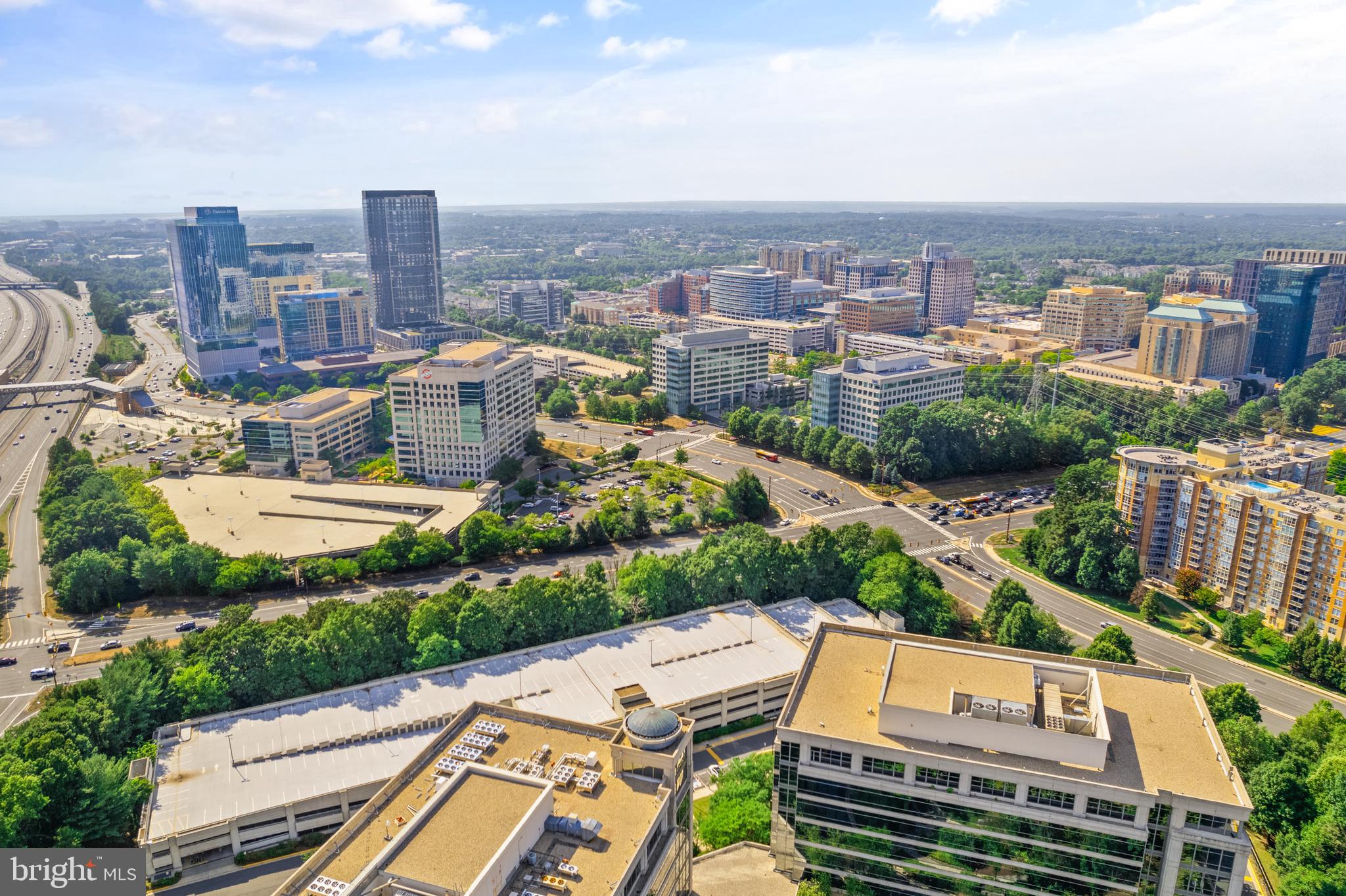 CARLTON HOUSE - Residential