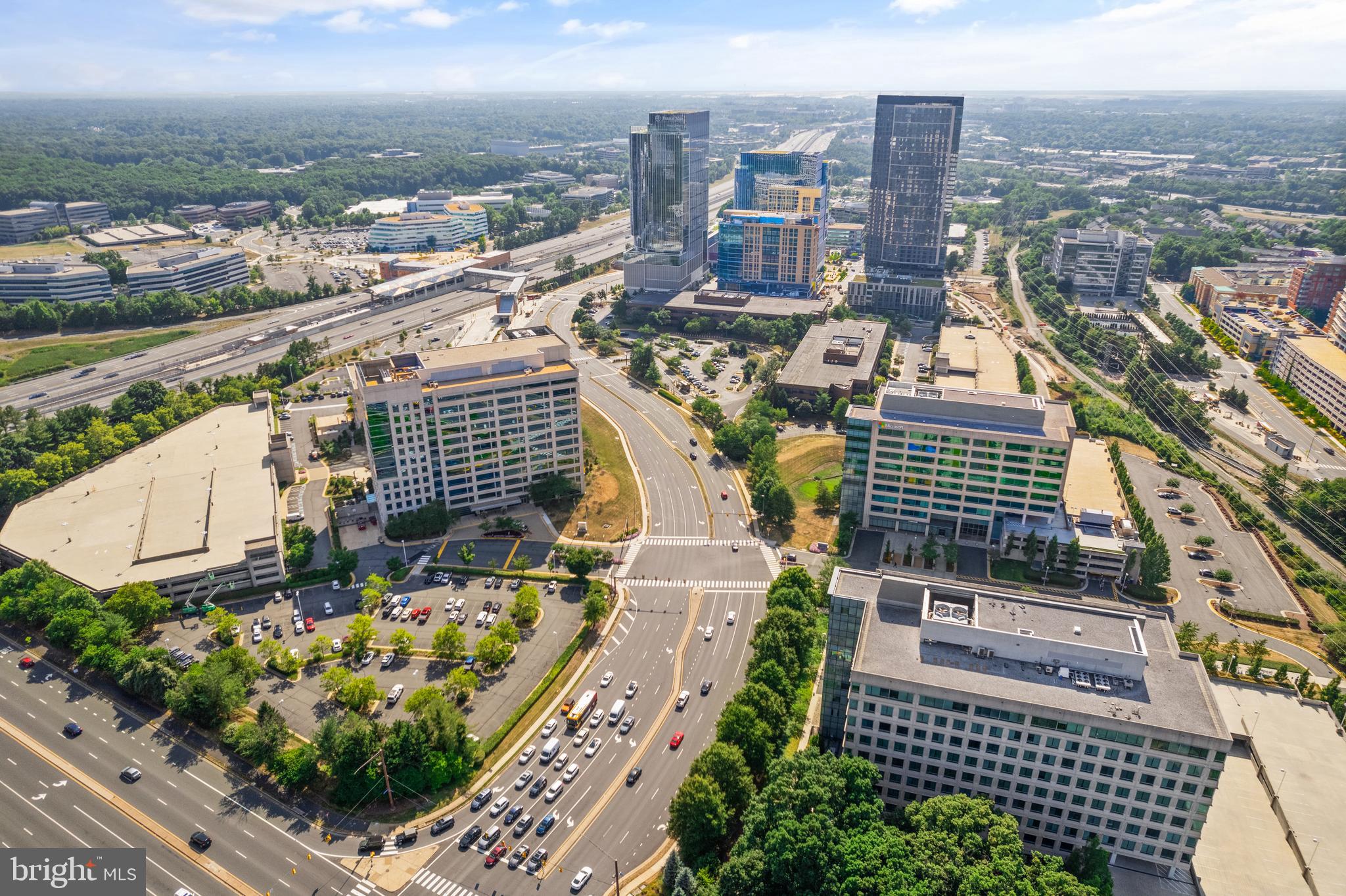 CARLTON HOUSE - Residential