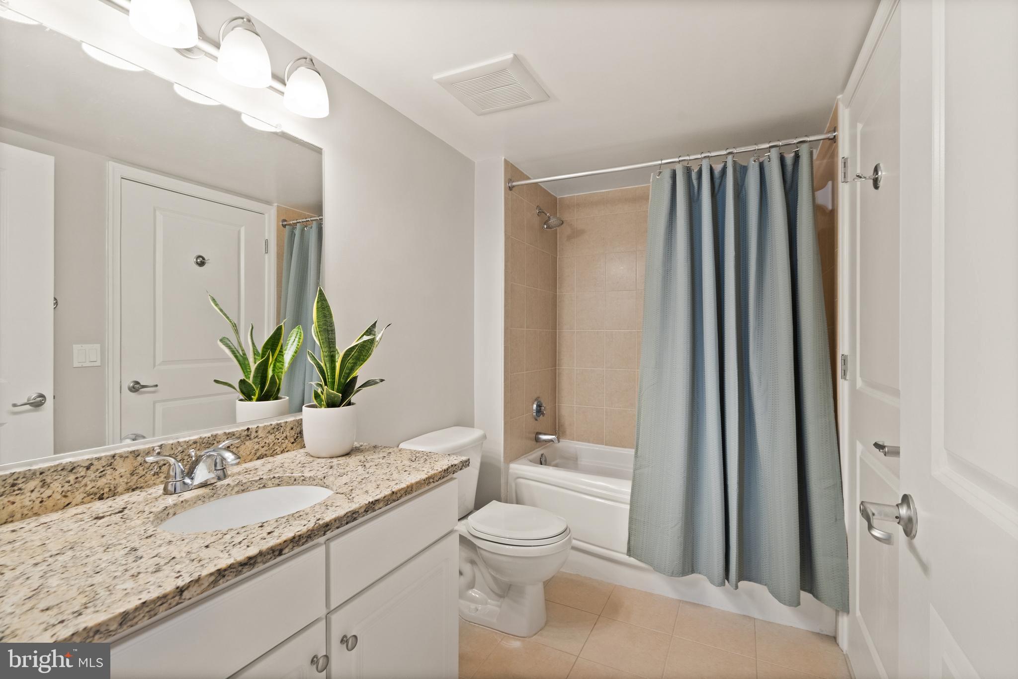 CARLTON HOUSE - Residential