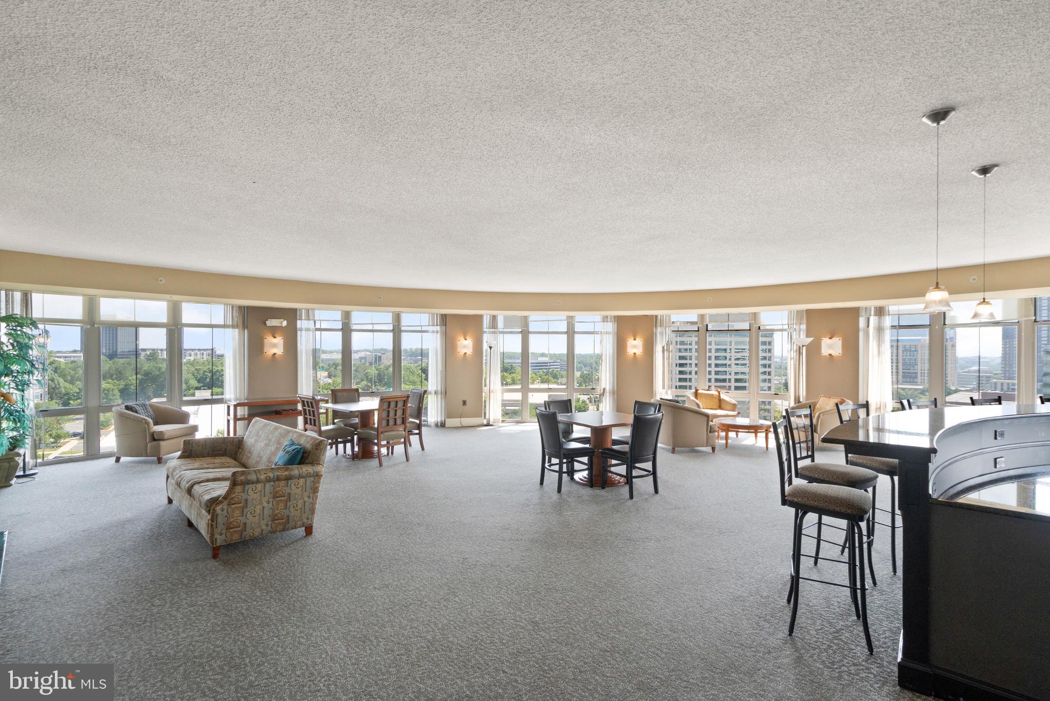 CARLTON HOUSE - Residential