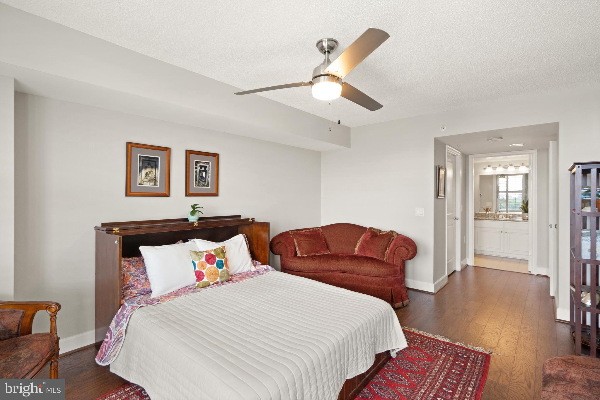 CARLTON HOUSE - Residential