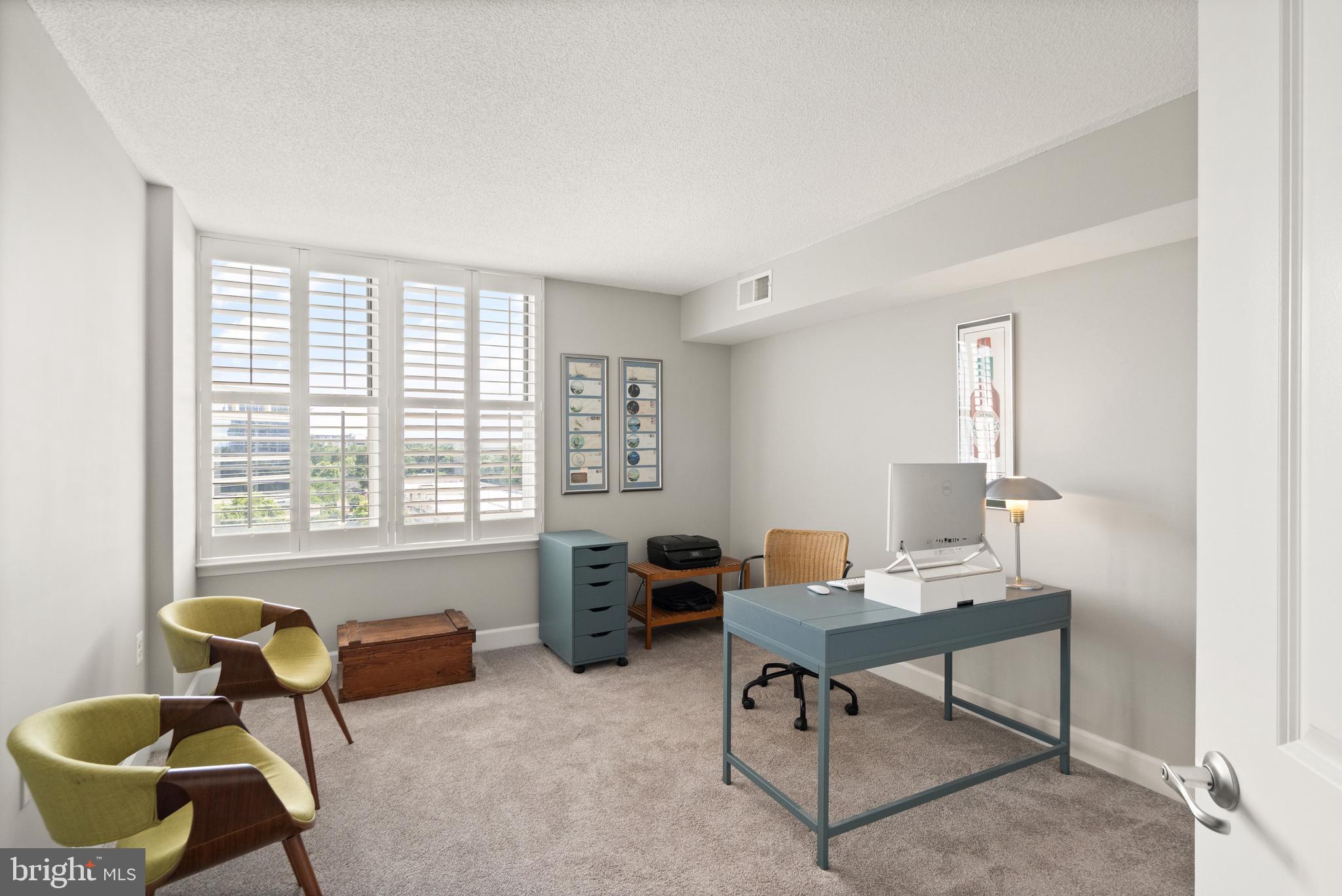 CARLTON HOUSE - Residential