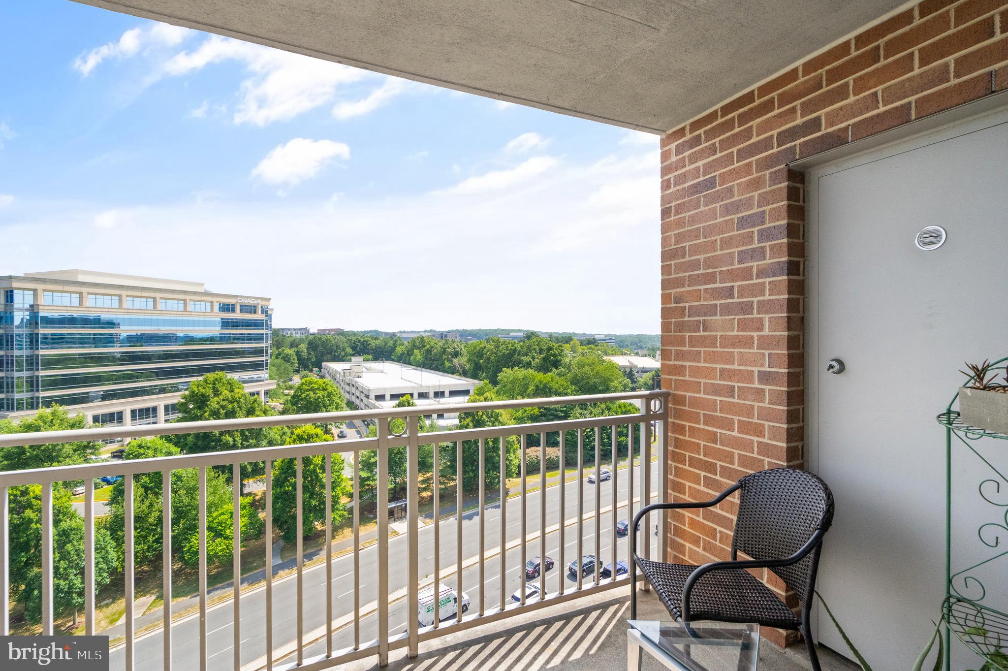 CARLTON HOUSE - Residential