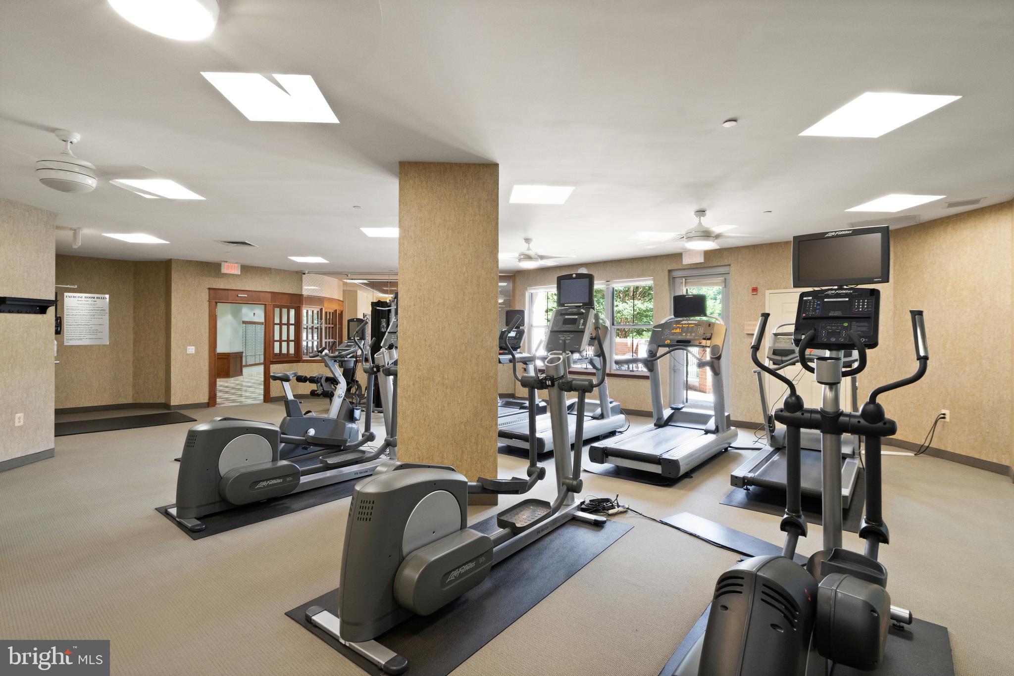 CARLTON HOUSE - Residential